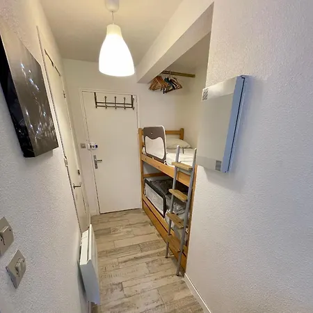 Joli Studio Avec Parking Prive Apartment